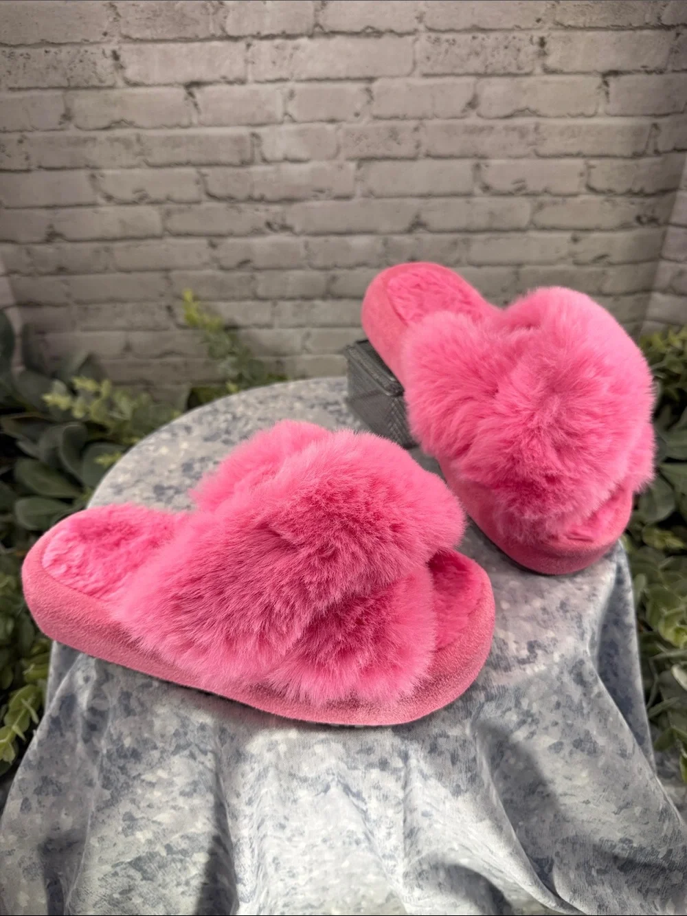 Breezy Stride Pink Fluffy Open Toe Cross-band Cozy Platform Slippers Girls 3M